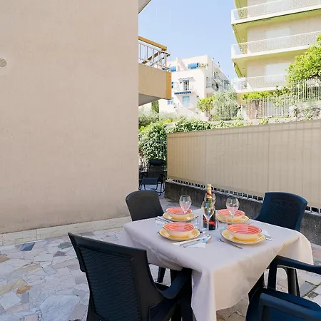 Guesthost - Holiday! Ambra Mini Flat