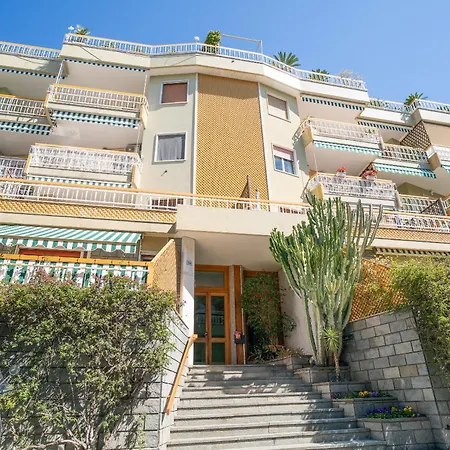 Guesthost - Holiday! Ambra Mini Flat Apartmán Sanremo